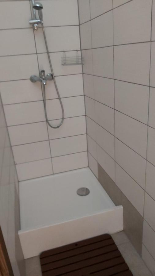Hostel In Picerija Spajza 莫斯特拉纳 外观 照片